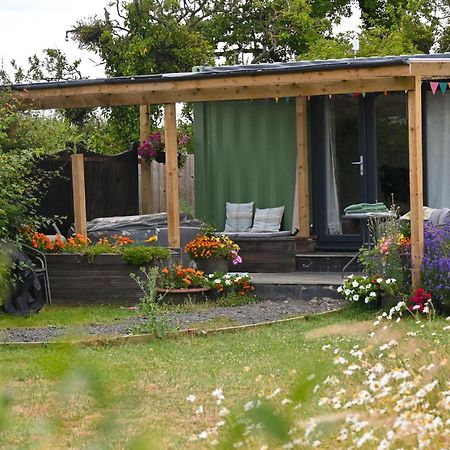 Sweet Pea Cabin Badsey Εξωτερικό φωτογραφία