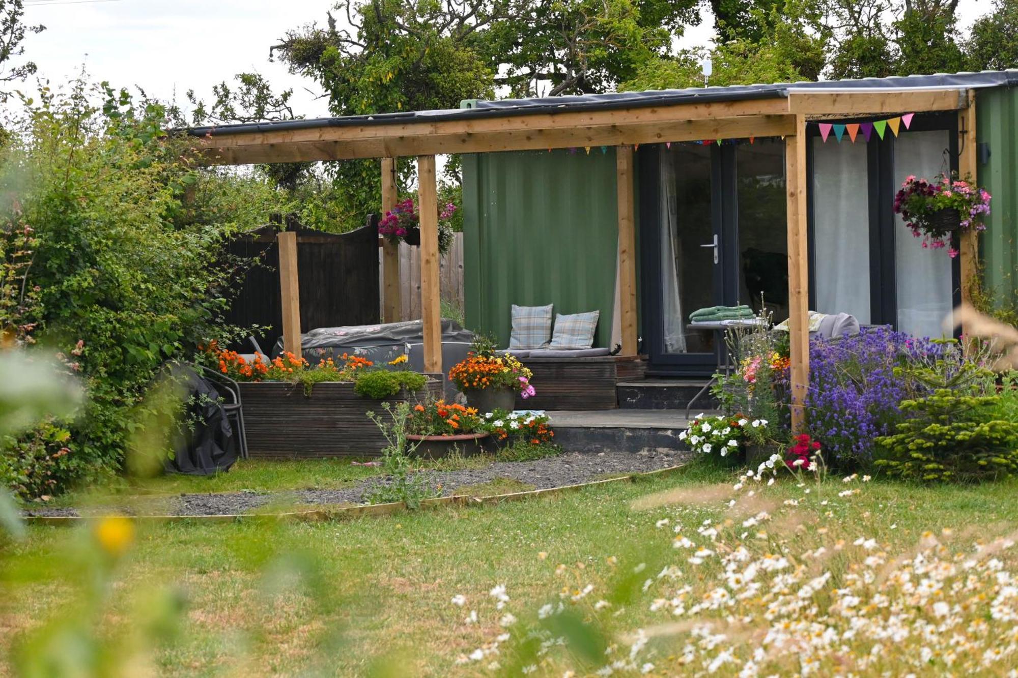 Sweet Pea Cabin Badsey Εξωτερικό φωτογραφία
